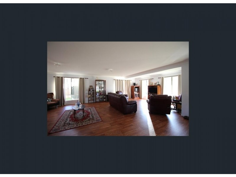 12 Environs Avenue, Cooloola Cove QLD 4580
