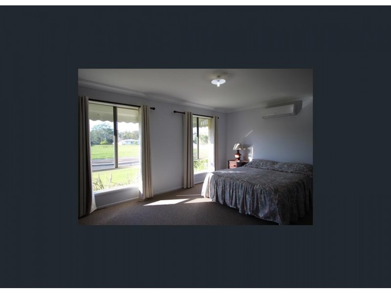 12 Environs Avenue, Cooloola Cove QLD 4580