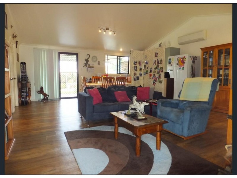 1 Canecutter Court, Childers QLD 4660
