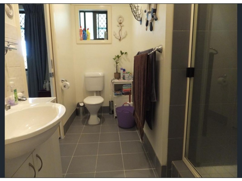 1 Canecutter Court, Childers QLD 4660