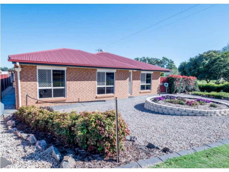 94 Windsor Circle, Kingaroy QLD 4610