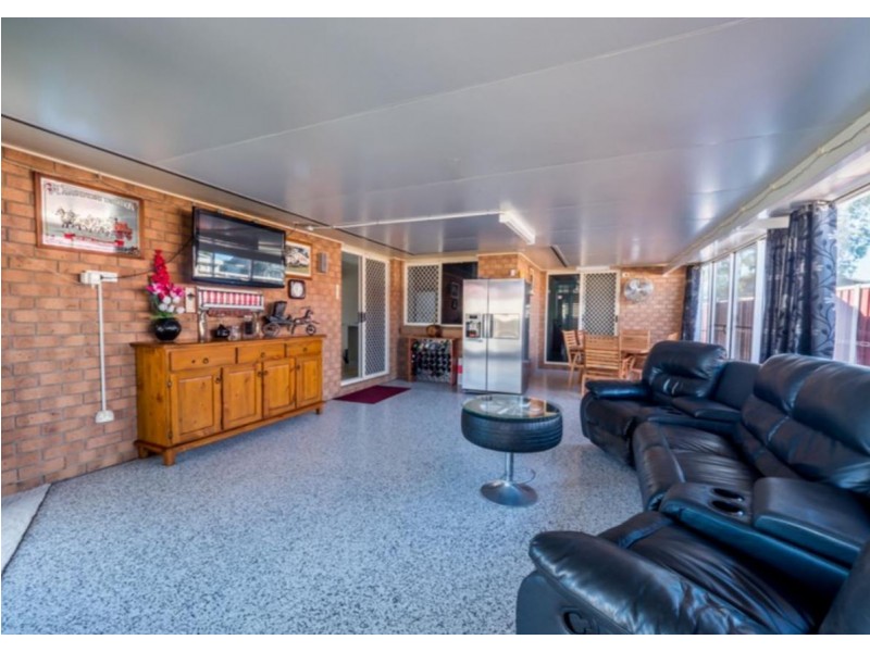 94 Windsor Circle, Kingaroy QLD 4610