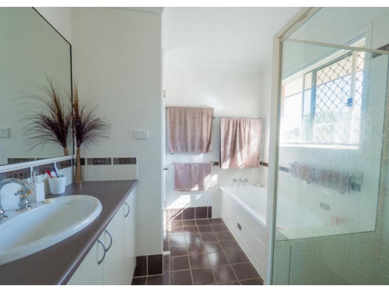 94 Windsor Circle, Kingaroy QLD 4610