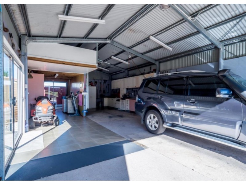 94 Windsor Circle, Kingaroy QLD 4610