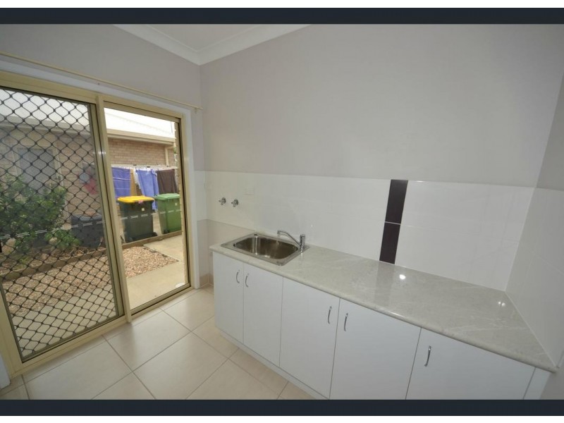 1/10 Eveline Street, Gracemere QLD 4702