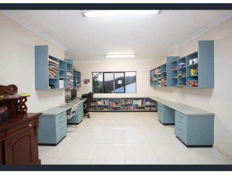 20 Champion Court, Alligator Creek QLD 4816