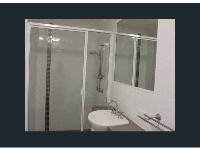 15/8A Wyndham Avenue, Boyne Island QLD 4680