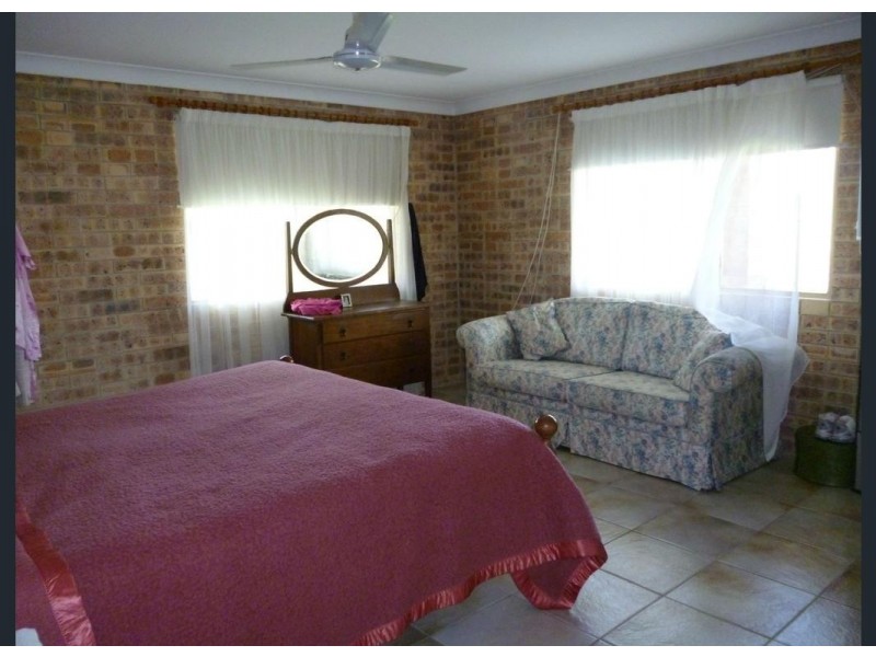 31 Gregory Street, Buxton QLD 4660