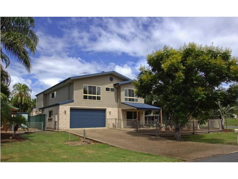 1/8 Elfin Court, Moore Park Beach QLD 4670