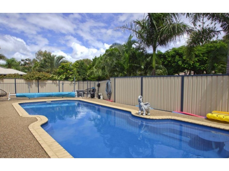 1/8 Elfin Court, Moore Park Beach QLD 4670