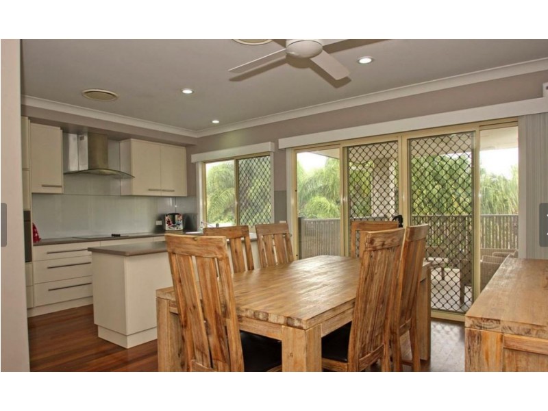 1/8 Elfin Court, Moore Park Beach QLD 4670