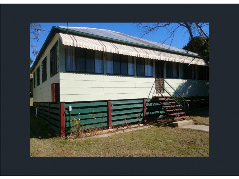 46 Hall Street, Mount Morgan QLD 4714