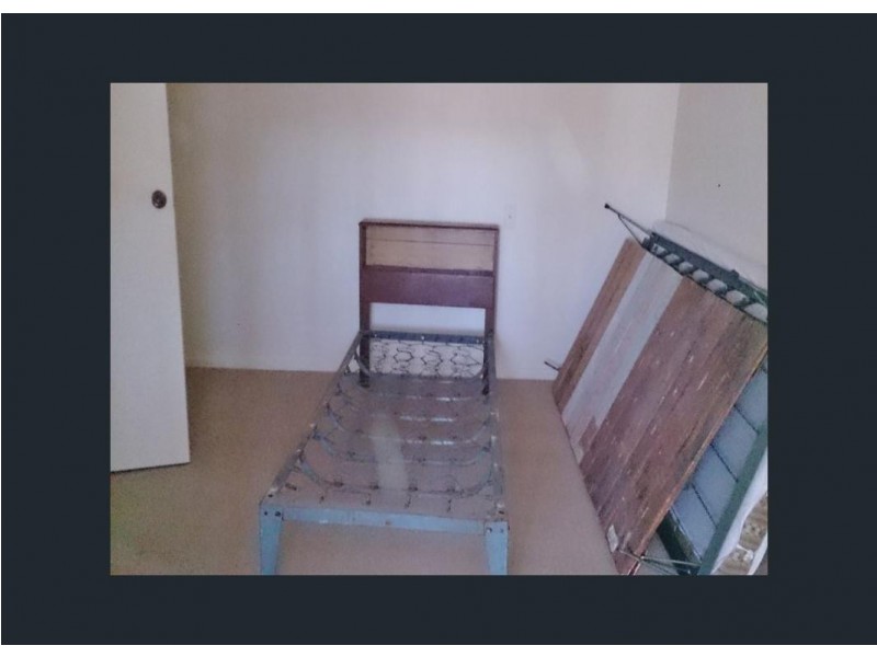 46 Hall Street, Mount Morgan QLD 4714