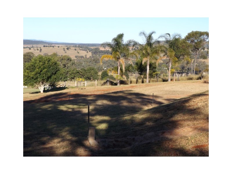 4 Meek Street, Tingoora QLD 4608