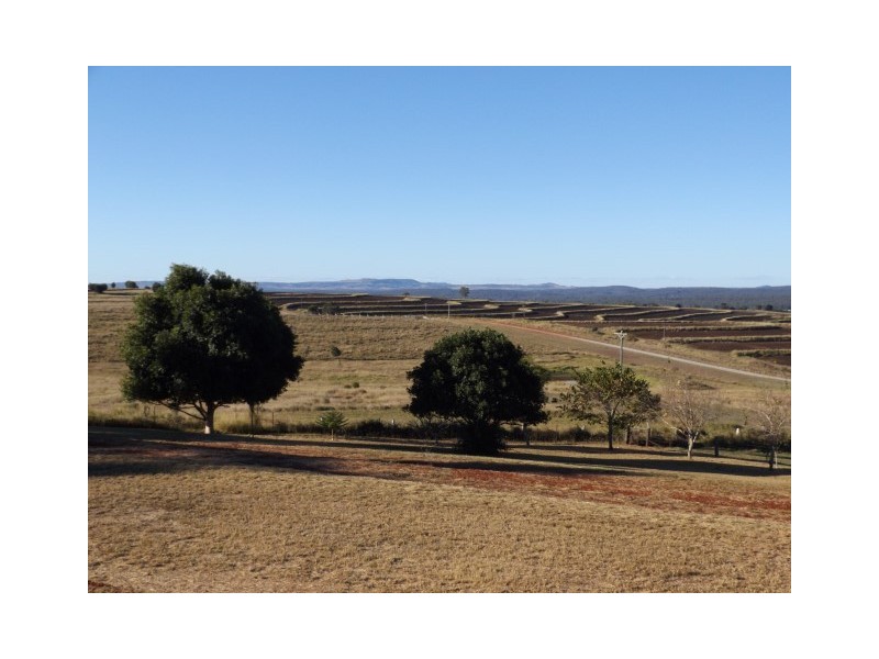 4 Meek Street, Tingoora QLD 4608