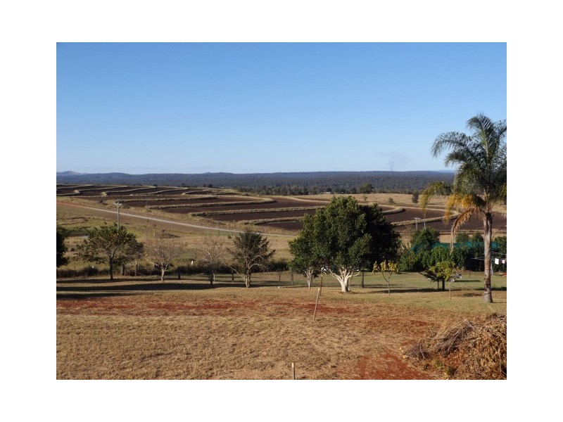 4 Meek Street, Tingoora QLD 4608