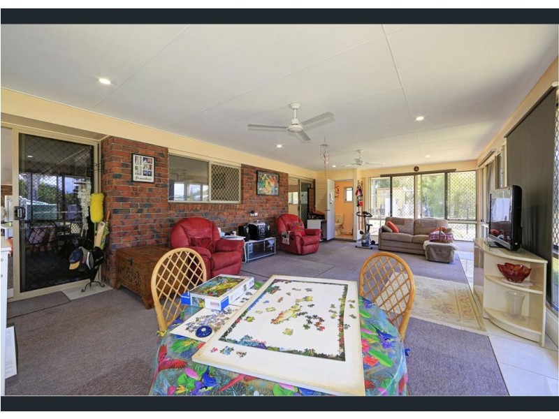 178 Acacia Street, Woodgate QLD 4660