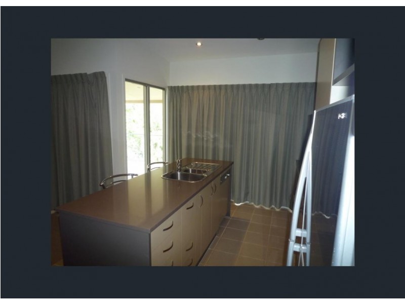 3/1 Hussar Court, Woodgate QLD 4660