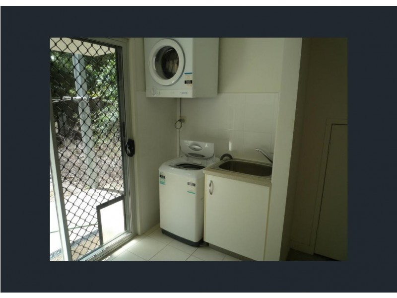 3/1 Hussar Court, Woodgate QLD 4660