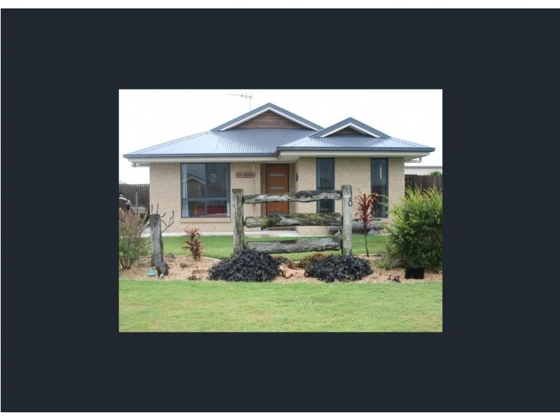 8 Whipbird Court, Woodgate QLD 4660