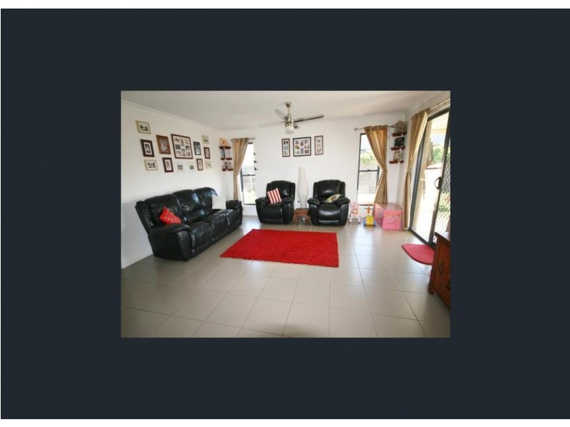 8 Whipbird Court, Woodgate QLD 4660