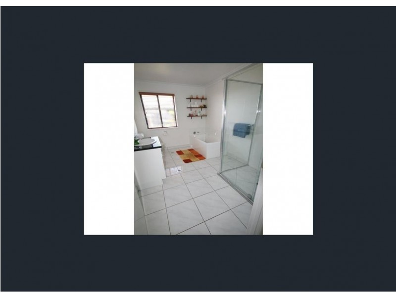 8 Whipbird Court, Woodgate QLD 4660