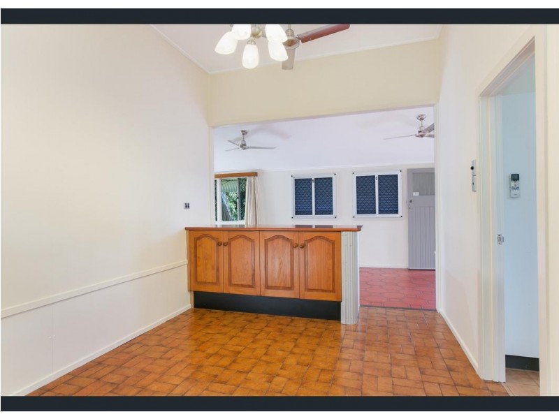 14 Downs Street, Mareeba QLD 4880