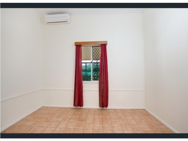 14 Downs Street, Mareeba QLD 4880