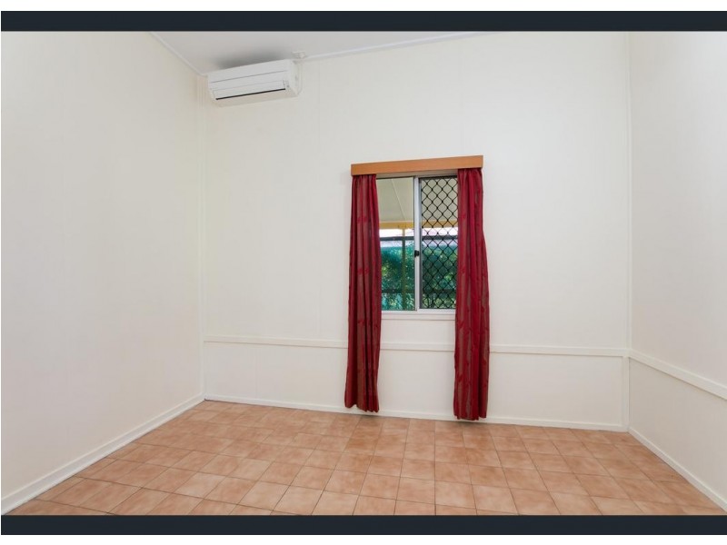 14 Downs Street, Mareeba QLD 4880