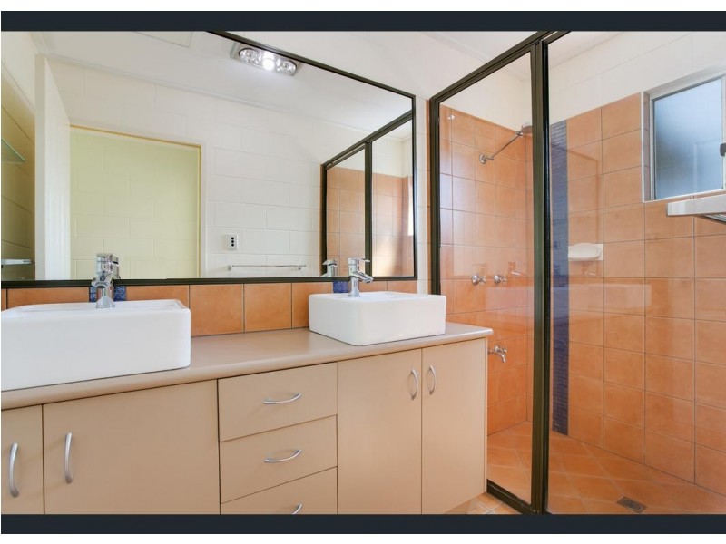 14 Downs Street, Mareeba QLD 4880