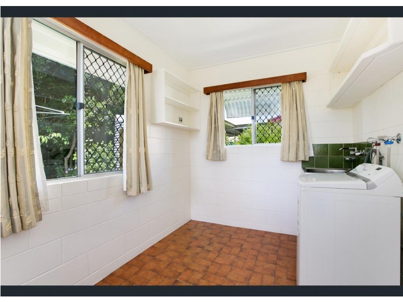 14 Downs Street, Mareeba QLD 4880