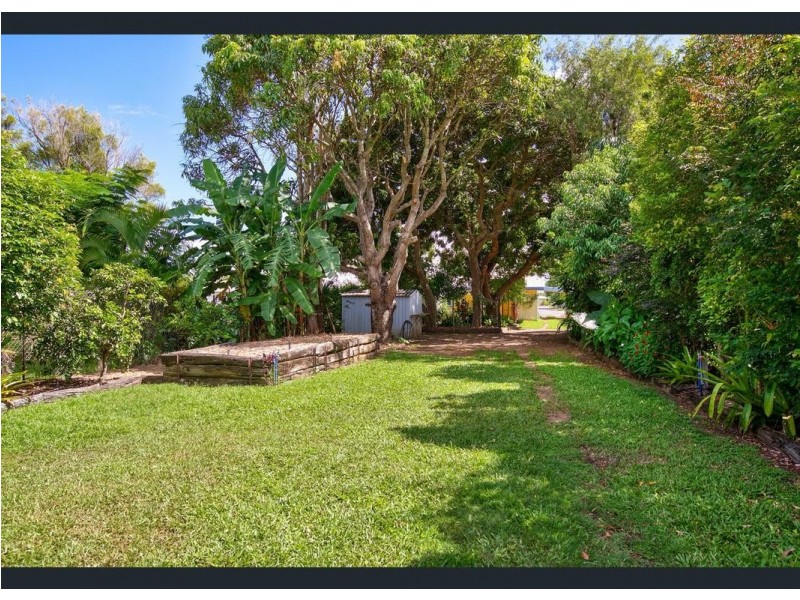 14 Downs Street, Mareeba QLD 4880