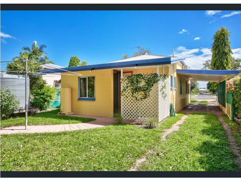 14 Downs Street, Mareeba QLD 4880