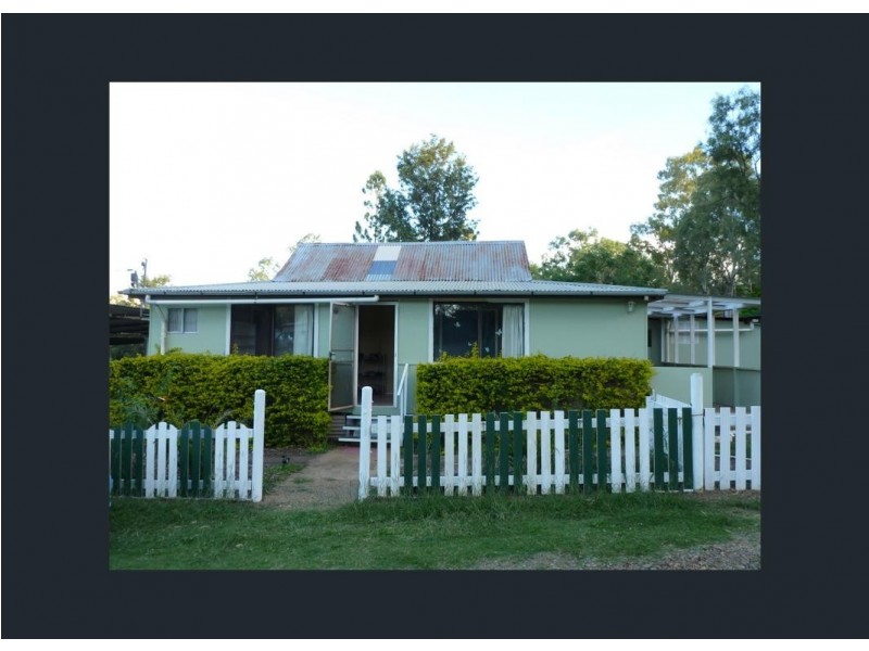 12 Central Street, Mount Morgan QLD 4714