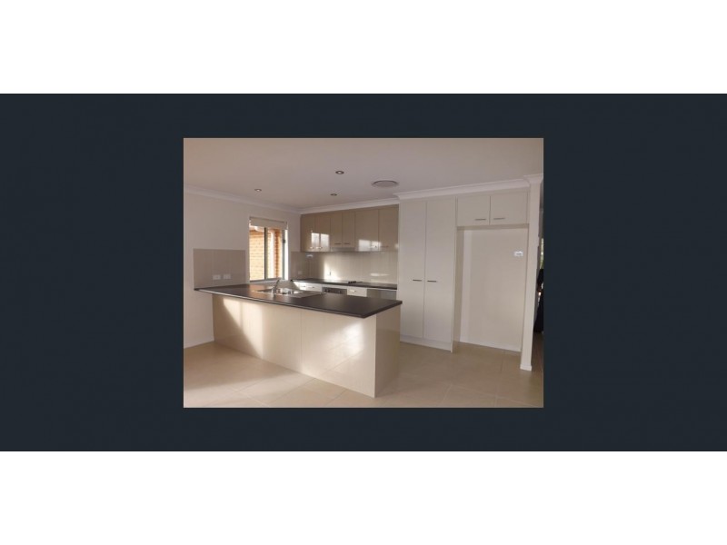 95 Currey Street, Roma QLD 4455