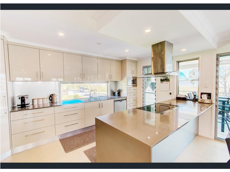 43 Slade Esplanade, Slade Point QLD 4740