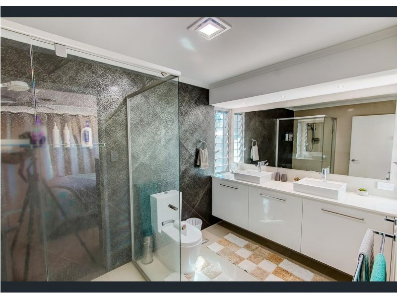 43 Slade Esplanade, Slade Point QLD 4740