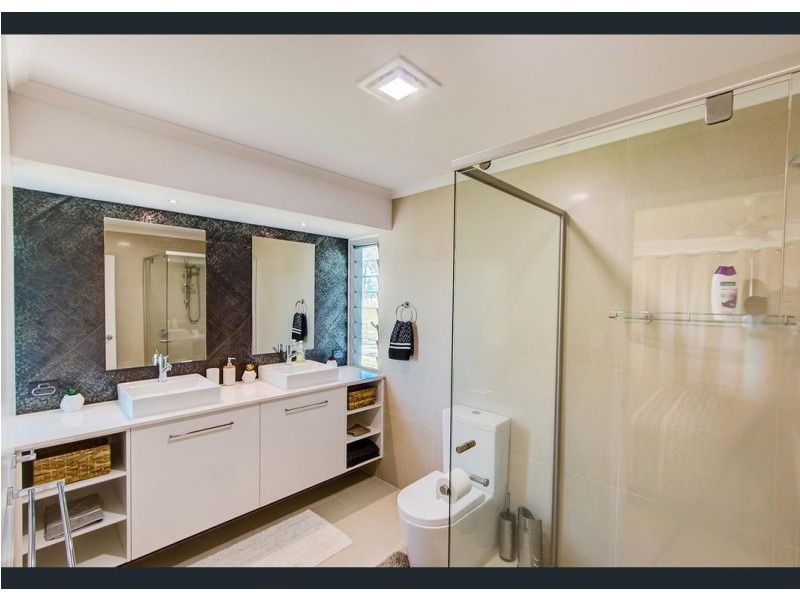 43 Slade Esplanade, Slade Point QLD 4740