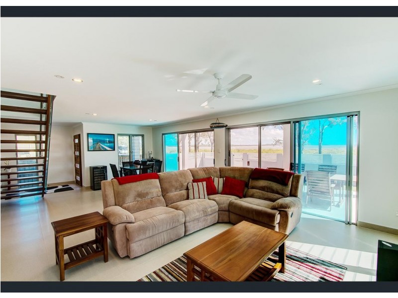 43 Slade Esplanade, Slade Point QLD 4740