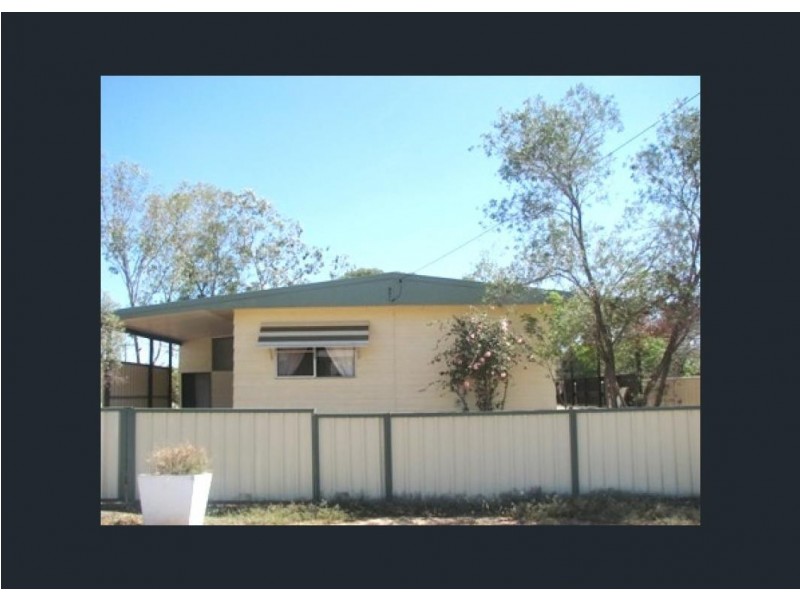 15 Mullavey Street, Roma QLD 4455