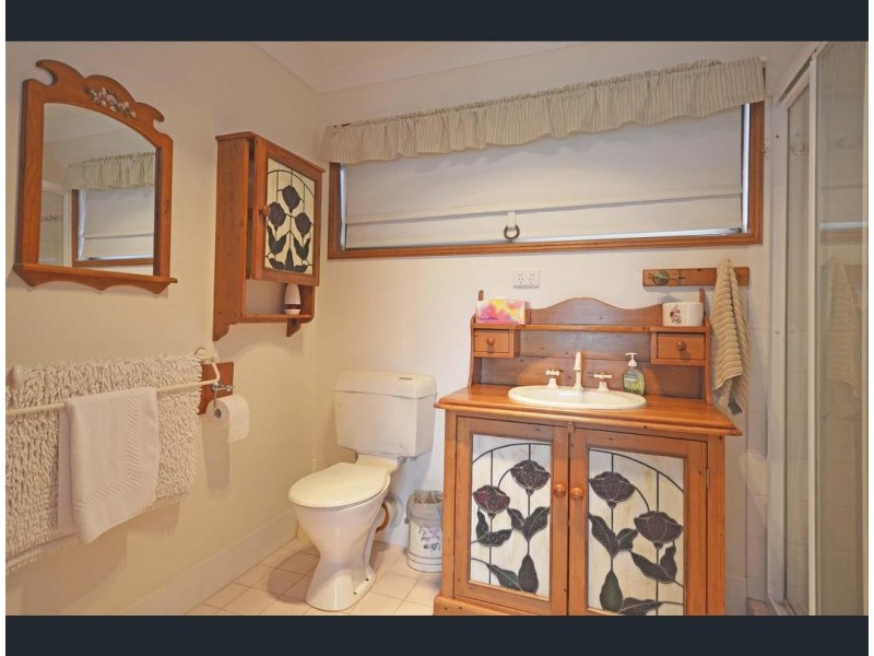 10 Magnetic Drive, Tamborine Mountain QLD 4272