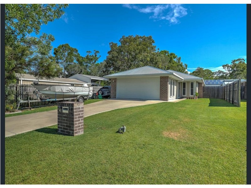 15 Daintree Drive, Urangan QLD 4655