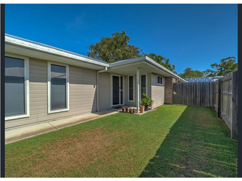 15 Daintree Drive, Urangan QLD 4655