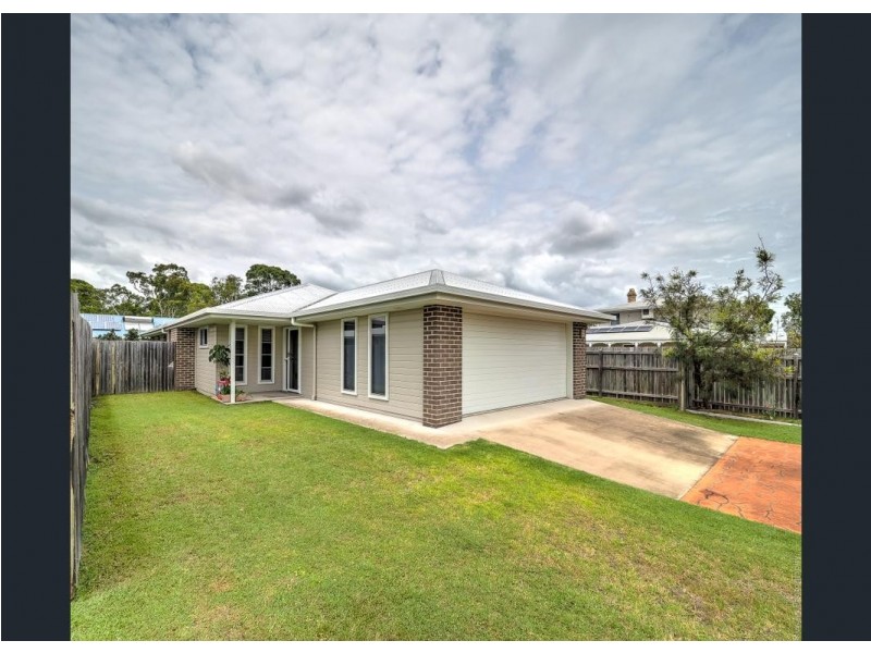 13 Daintree Drive, Urangan QLD 4655