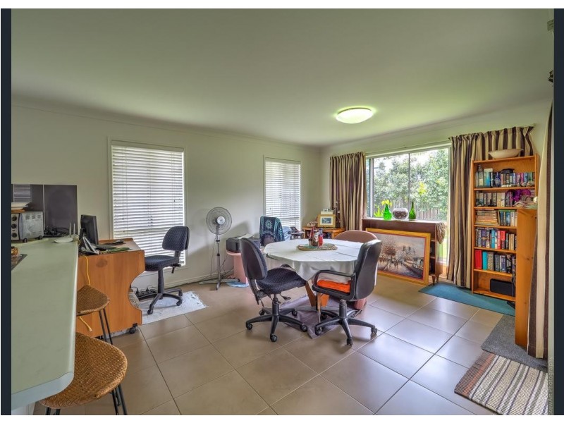 13 Daintree Drive, Urangan QLD 4655