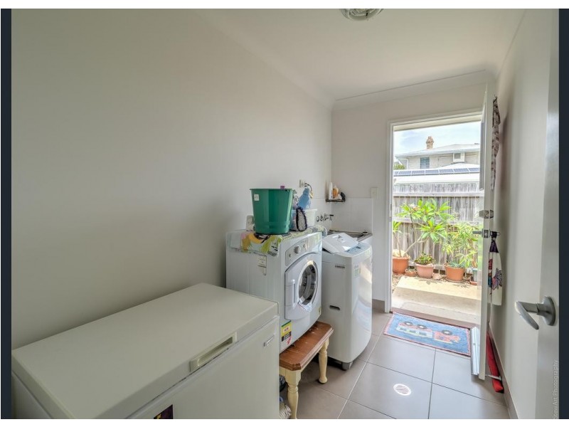 13 Daintree Drive, Urangan QLD 4655