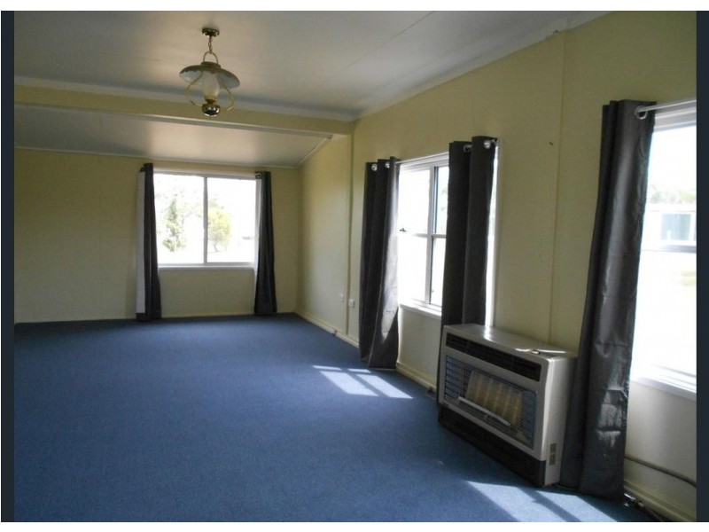 22 Hill Street, Nobby QLD 4360