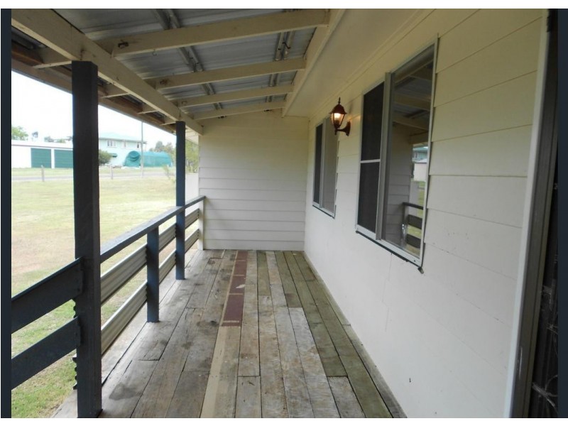 22 Hill Street, Nobby QLD 4360