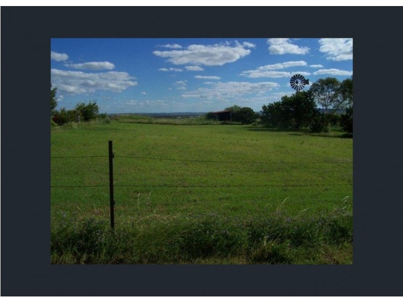 20 Hill Street, Nobby QLD 4360