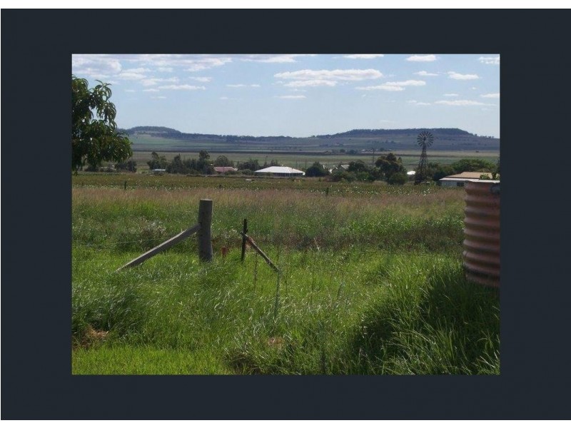 20 Hill Street, Nobby QLD 4360